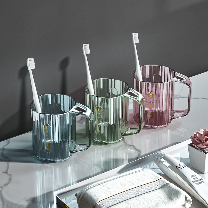 Cute and minimalist transparent plastic toothbrush cup 28